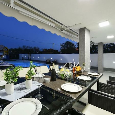 Villa Mare - With Heated Pool Задар Экстерьер фото